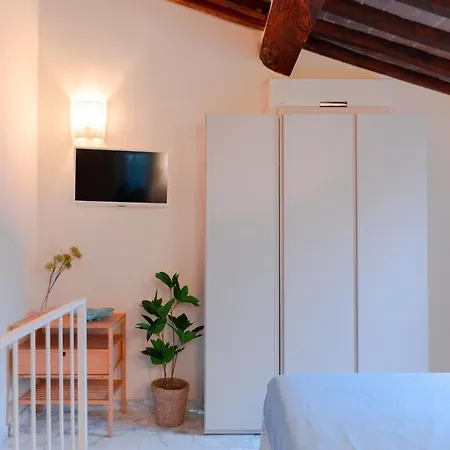 La Reggia - 5min From The Sea & Bike Апартаменты