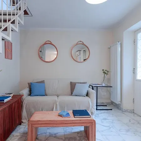 La Reggia - 5min From The Sea & Bike דירה פורטה דיי מארמי