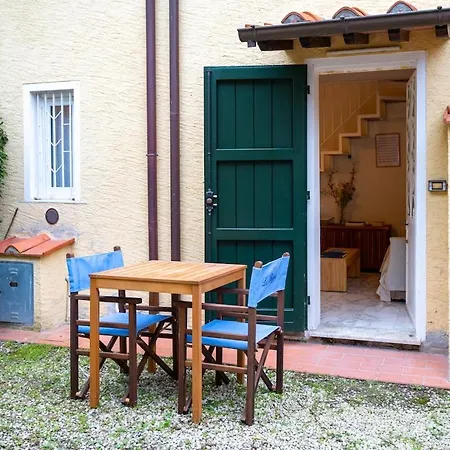 La Reggia - 5min From The Sea & Bike Apartment *